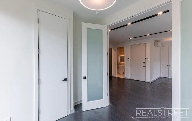 Photo - Spacious 2 Bed 2 Bath in Prospect Lefferts Gardens - Rooftop Access & More!