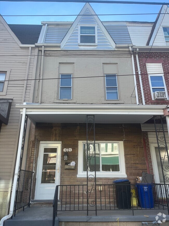 Building Photo - 3205 Ward St Rental