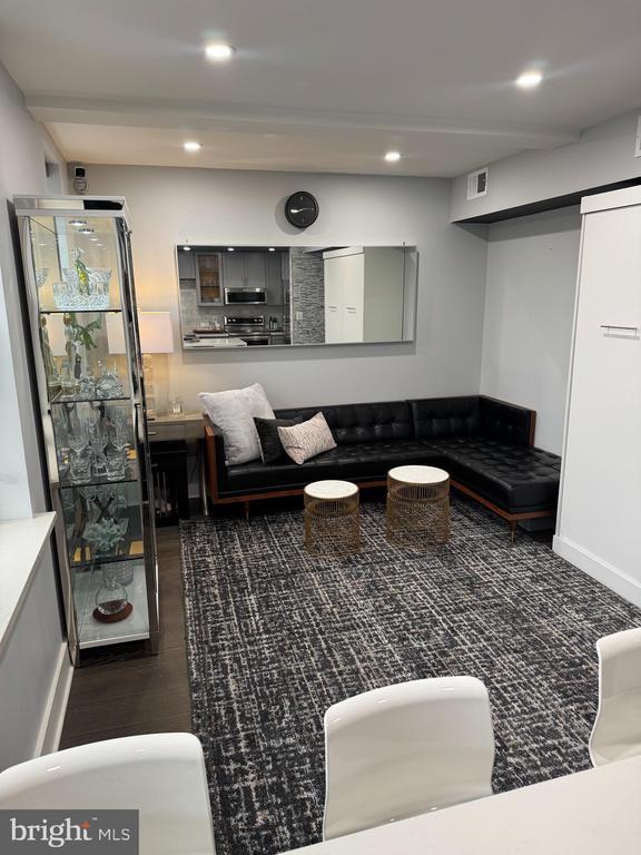 Building Photo - 1920 S St NW Unit 603