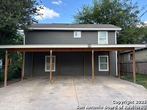 Photo - 1522 S Elmendorf St House