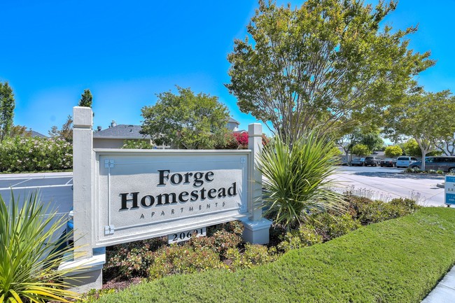 Bienvenidos - Forge Homestead Apartments