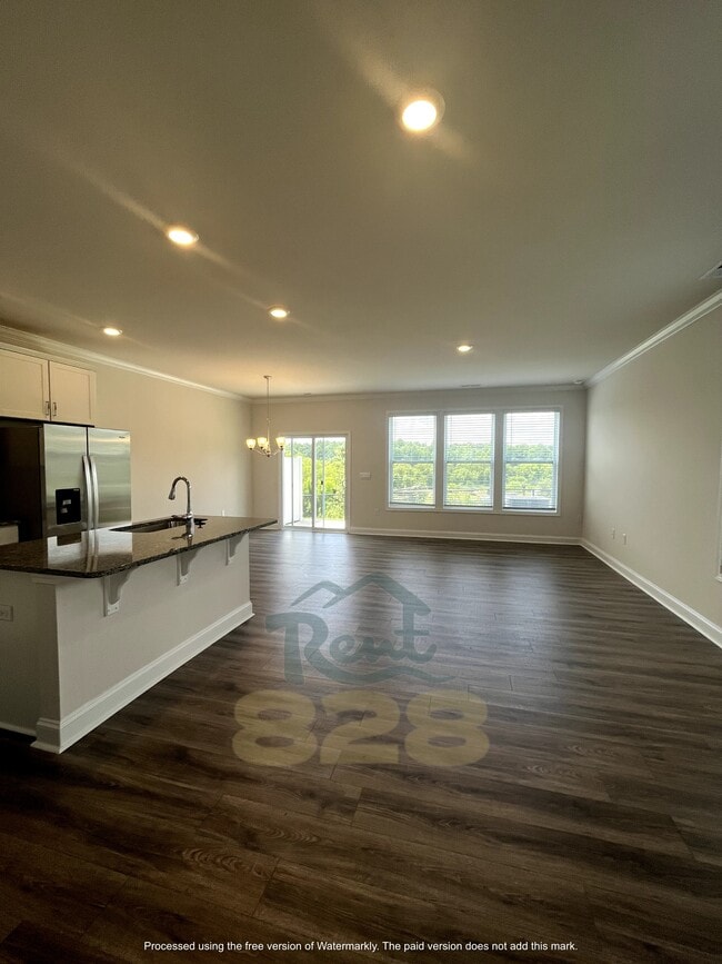 Photo - 130 Creekview Rd