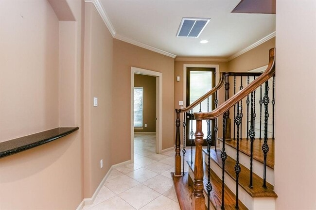 Photo - Stylish 3-Bedroom Home in Prime Houston Lo...
