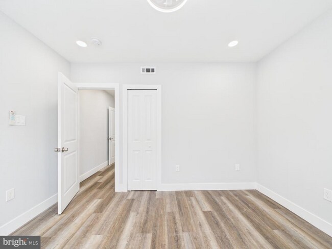 Photo - 1958 Ashley St Unidad 1