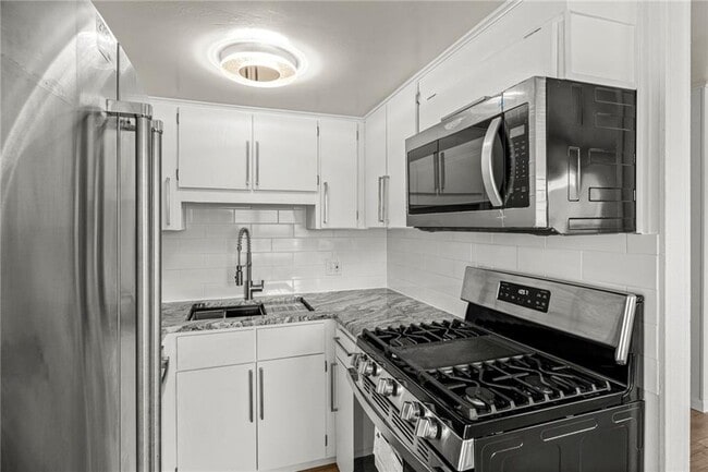 Building Photo - 1711 W Olrich St Rental