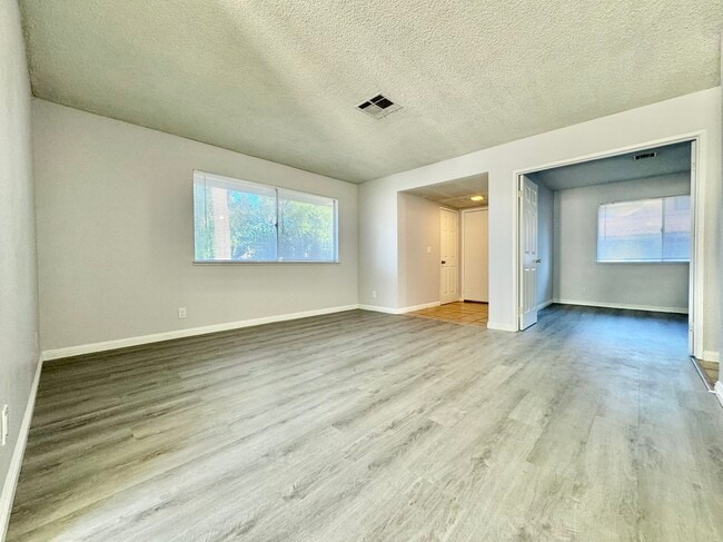 Photo - 6151 Meadow Vista Ln