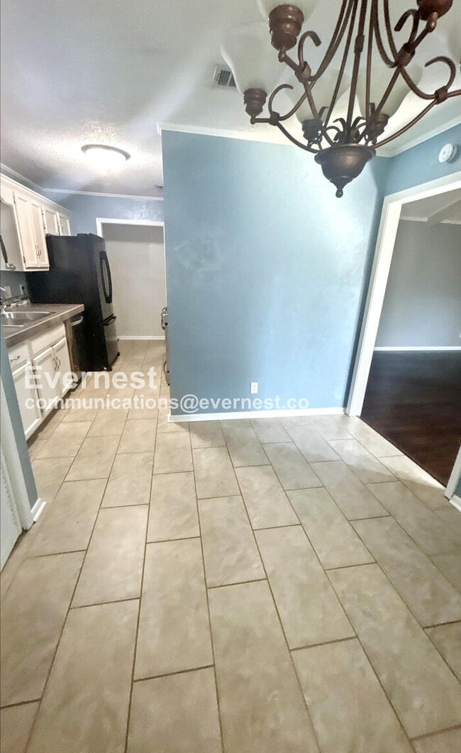 Photo - 710 Autumnbrook Cir