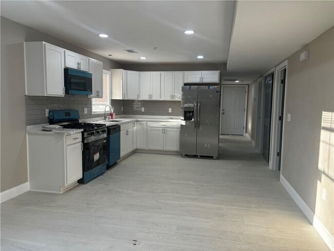 Photo - 375 Public St Unidad 3