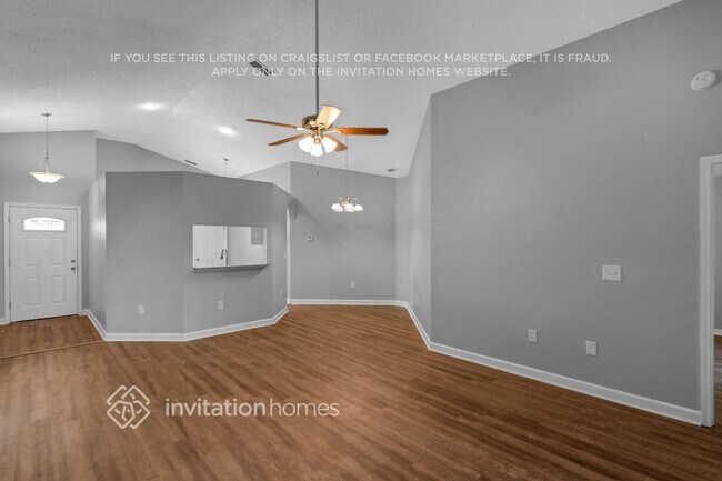 Photo - 2058 Sarah Louise Dr