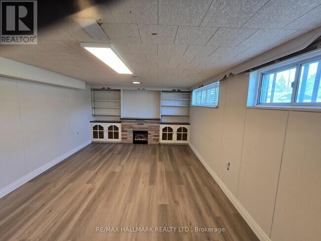 Photo - 211 Norfolk Ave