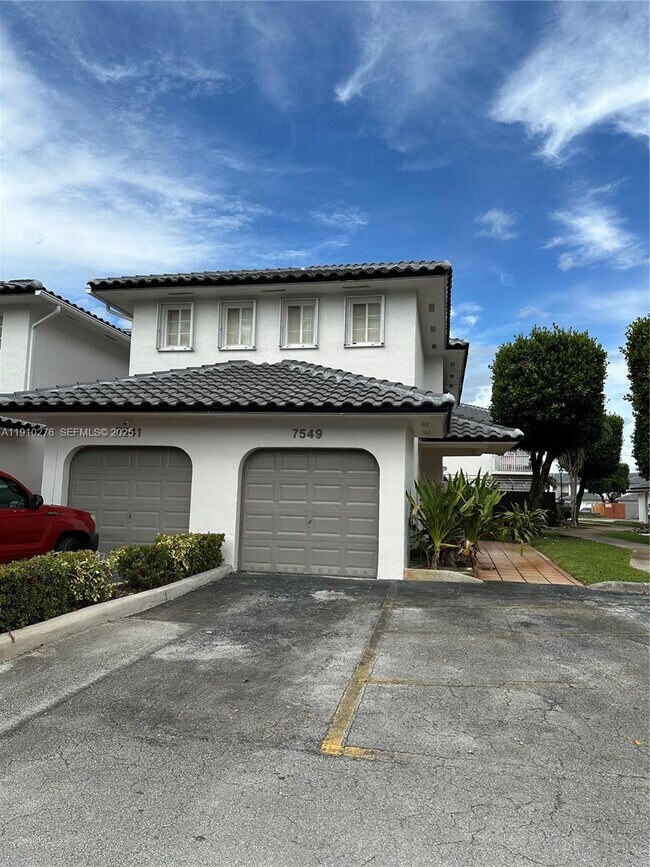 Photo - 7549 NW 175th St