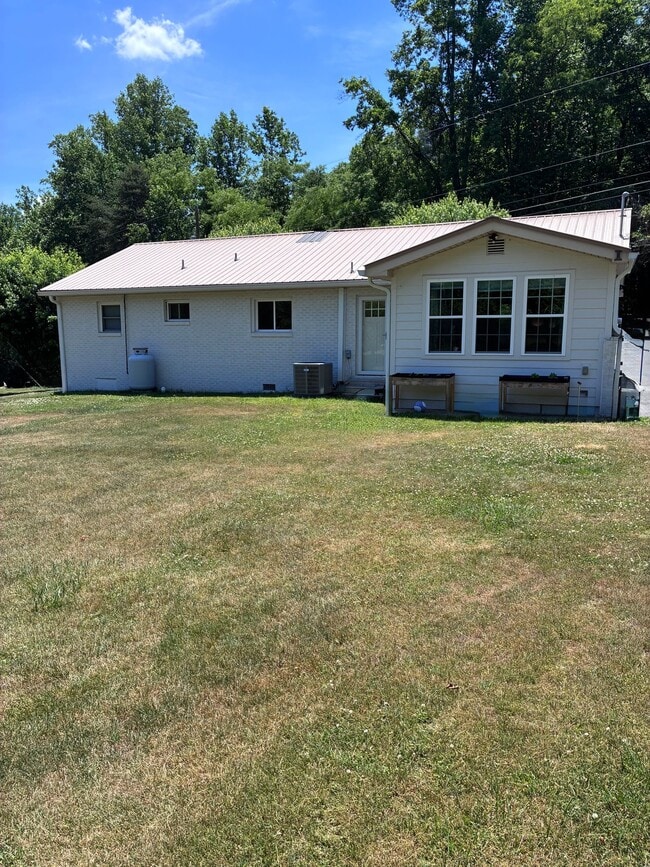 Photo - 286 Kitchens Branch Rd