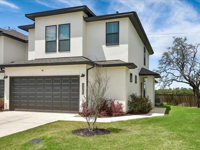 12405 Maypole Bend