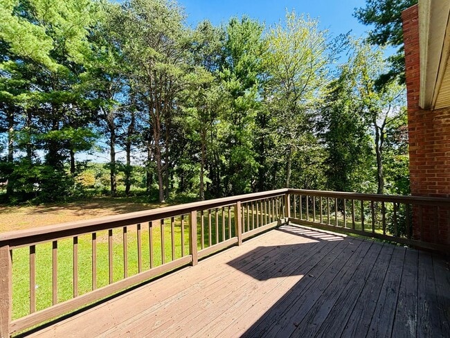 Photo - 120 Flagg Ct