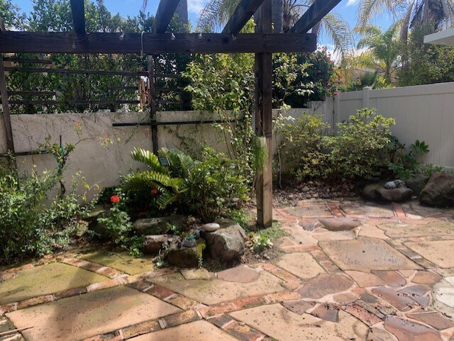 Back Patio Yard - 12481 Cavallo St