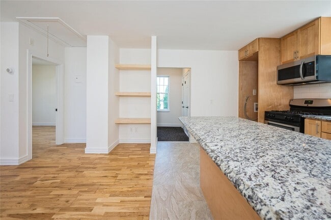 Photo - 12 Bellew Ave Unit Top Floor