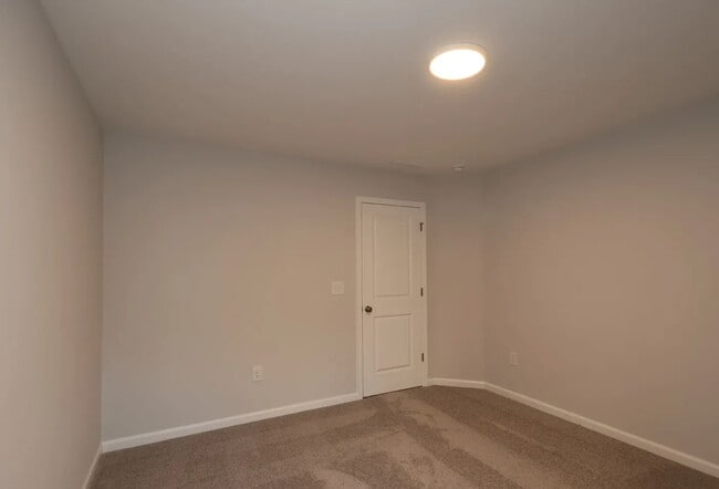 Photo - 130 Tawny Slope Ct