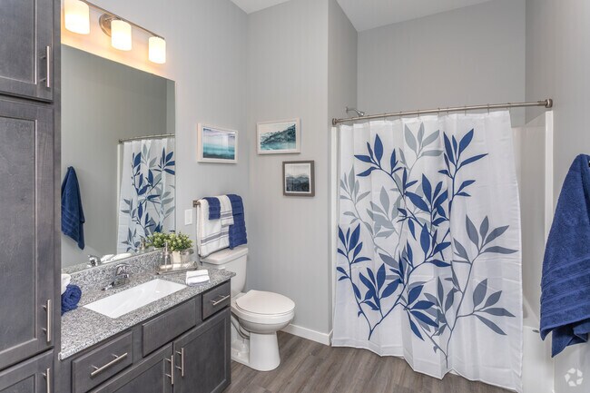 Studio, 1BA - 570SF - Farnam Flats