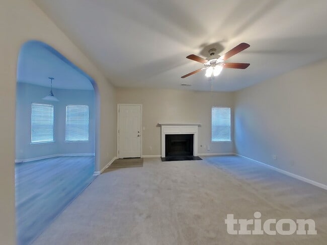 Photo - 7340 St Agnes Way