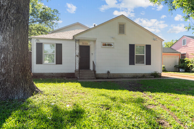 Building Photo - 3233 Merida Ave Rental