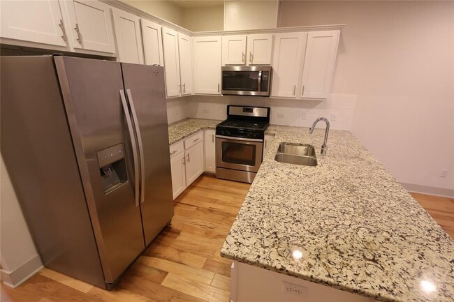 Photo - 2101 Town Centre Dr Unidad 1705