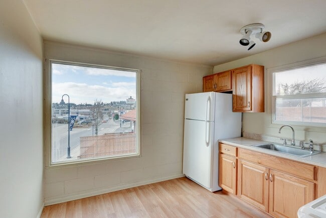 Photo - 645 SE Fidalgo Ave Unit 203