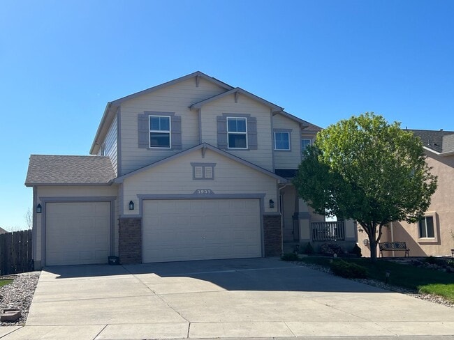 4 Bedroom Home close to Peterson SFB - 4 Bedroom Home close to Peterson SFB