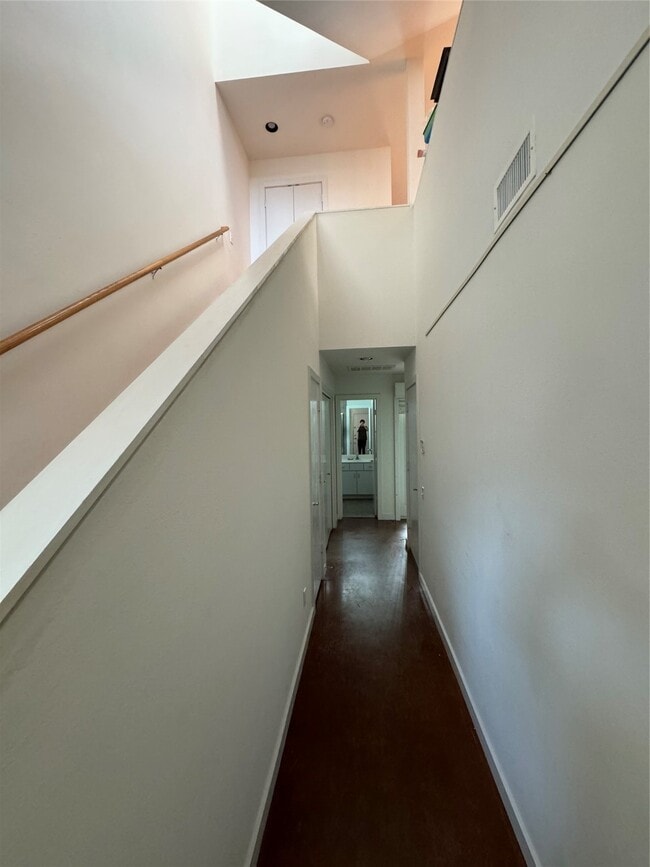 Photo - 2605 Calumet St