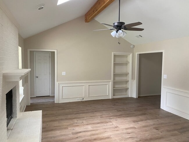 757 Western Trail
