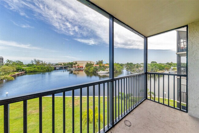 Photo - 7 Royal Palm Way Unit 4080