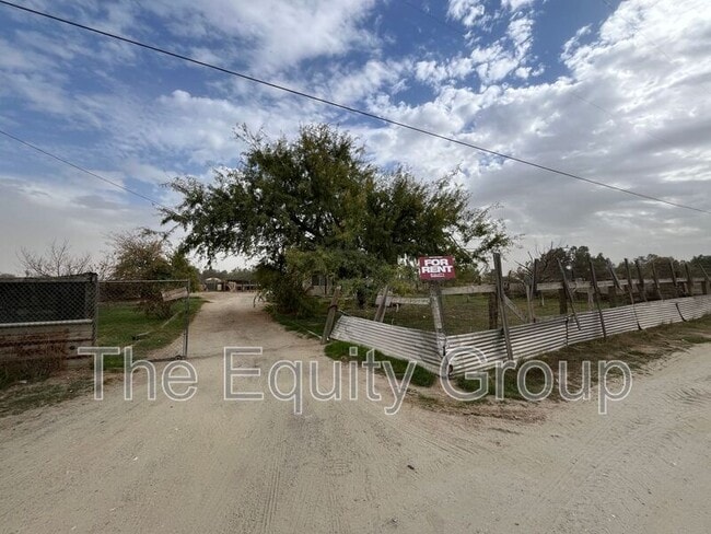 Photo - 14901 Ave 88