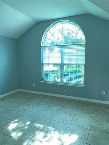 Photo - 304 Lakefront Dr