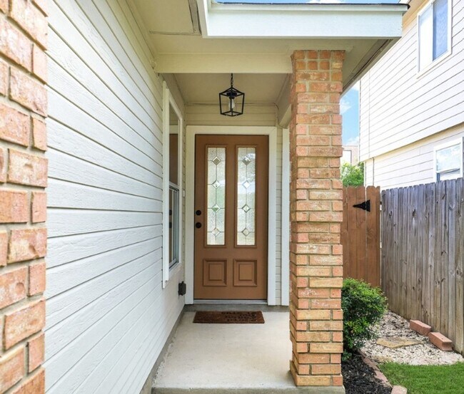 Photo - 7142 Lynn Lake Dr