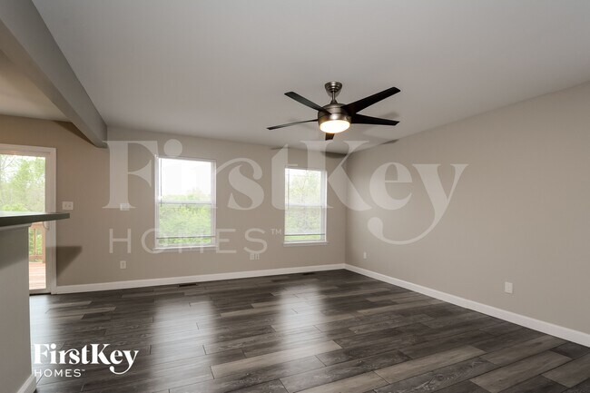Photo - 721 Wayland Dr