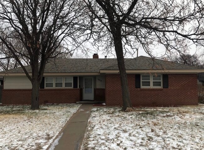 3619 Lynette Dr