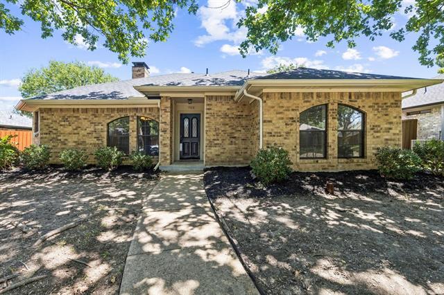Photo - 703 Stoneybrook Dr House