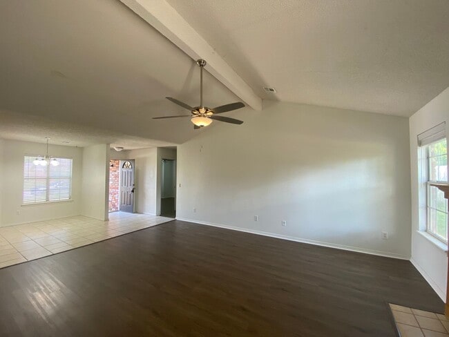 Photo - 4377 W Cheyenne Dr