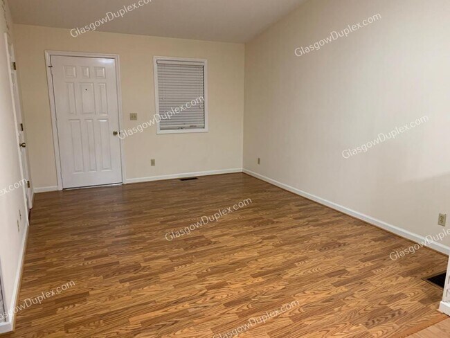 Photo - 100 Lyon Ave