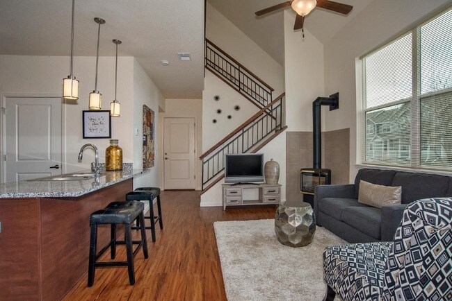 Vinyl Wood Plank Flooring
