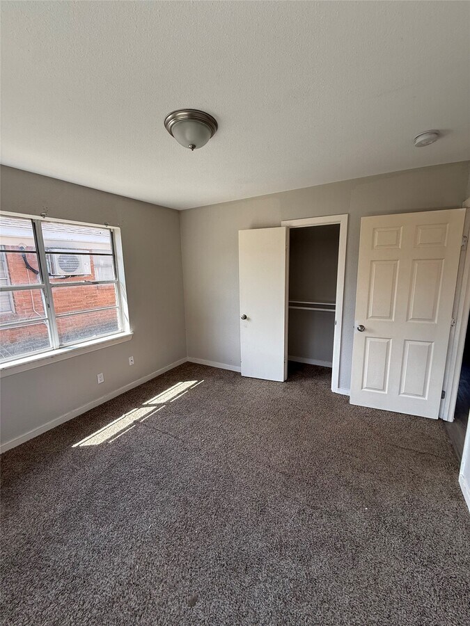 Photo - 1311 Malvern St