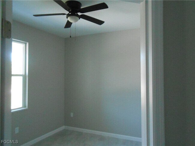 Photo - 935 Graystone Ave