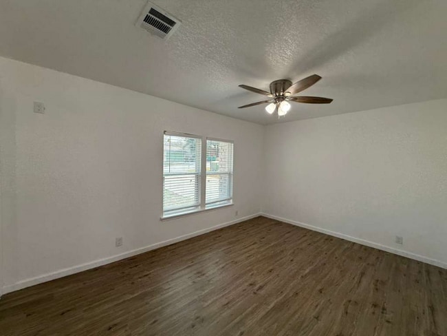 Photo - 8827 Slumber Ln