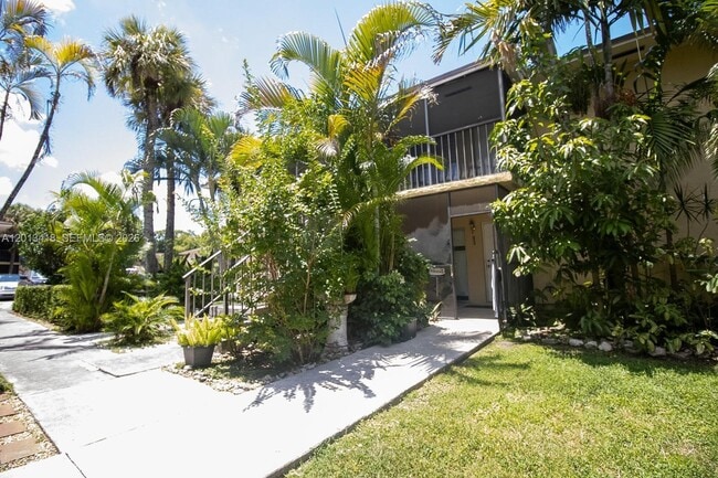 Photo - 15629 SW 73rd St Unit 9-4
