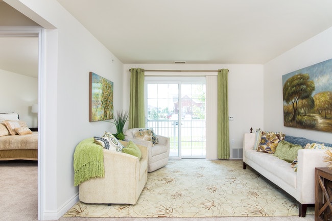 1B/1B - Living Room