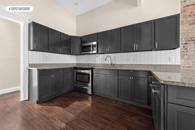 Photo - 621 Macon St