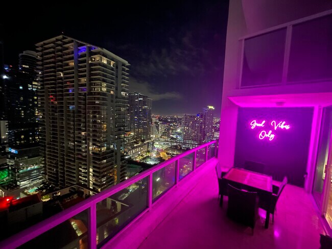 Photo - 41 SE 5th St Unidad 2008