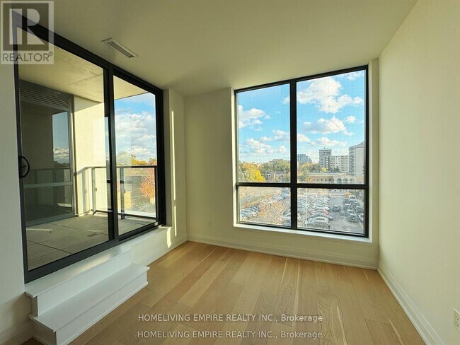 Photo - 505 Glencairn Ave Unit 221