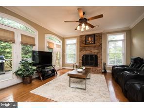 Photo - 444 Winchester St