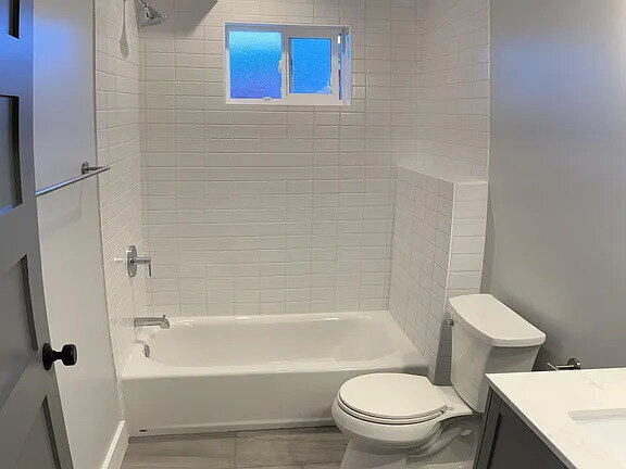 Photo - "Charming 2-Bedroom Sanctuary in the Heart of San Francisco – 800 Sq. Ft. of Cozy Comfort!"