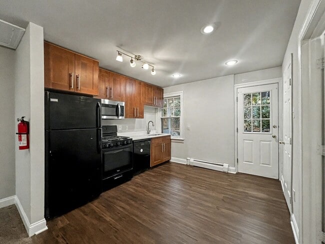 Building Photo - 201 N Aberdeen Ave Unit 201/A